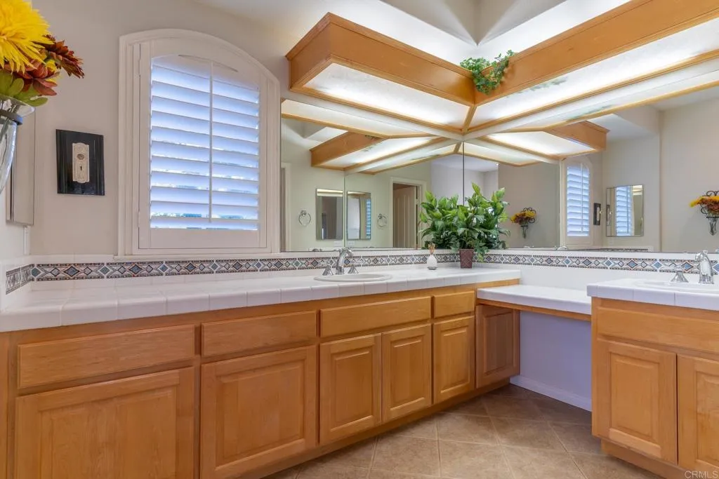 https://cdn.realtyfeed.com/cdn/127/306459206/ac9662ff233b84ea894707f3096cb906.webp