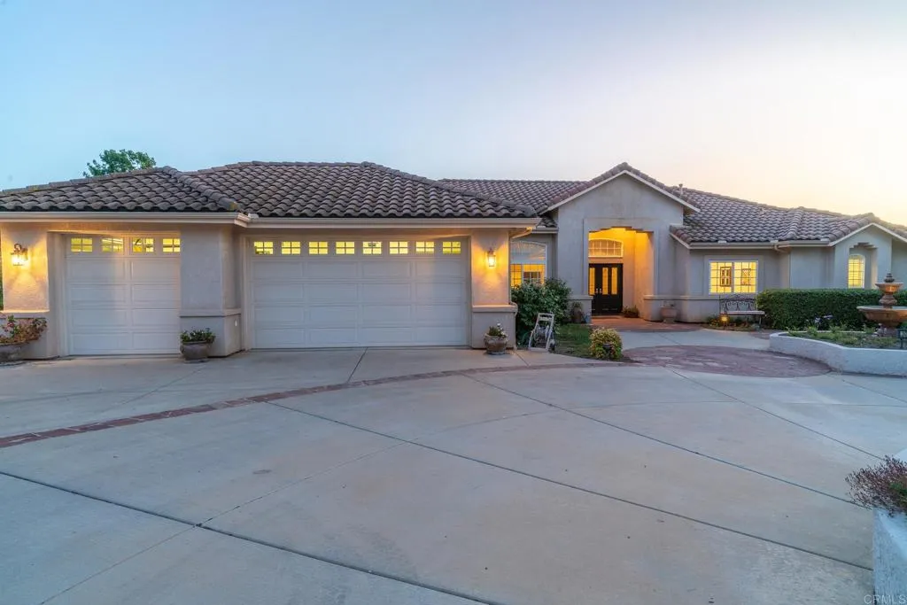 https://cdn.realtyfeed.com/cdn/127/306459206/ca11566b10e2de390076cb2f4bf14919.webp