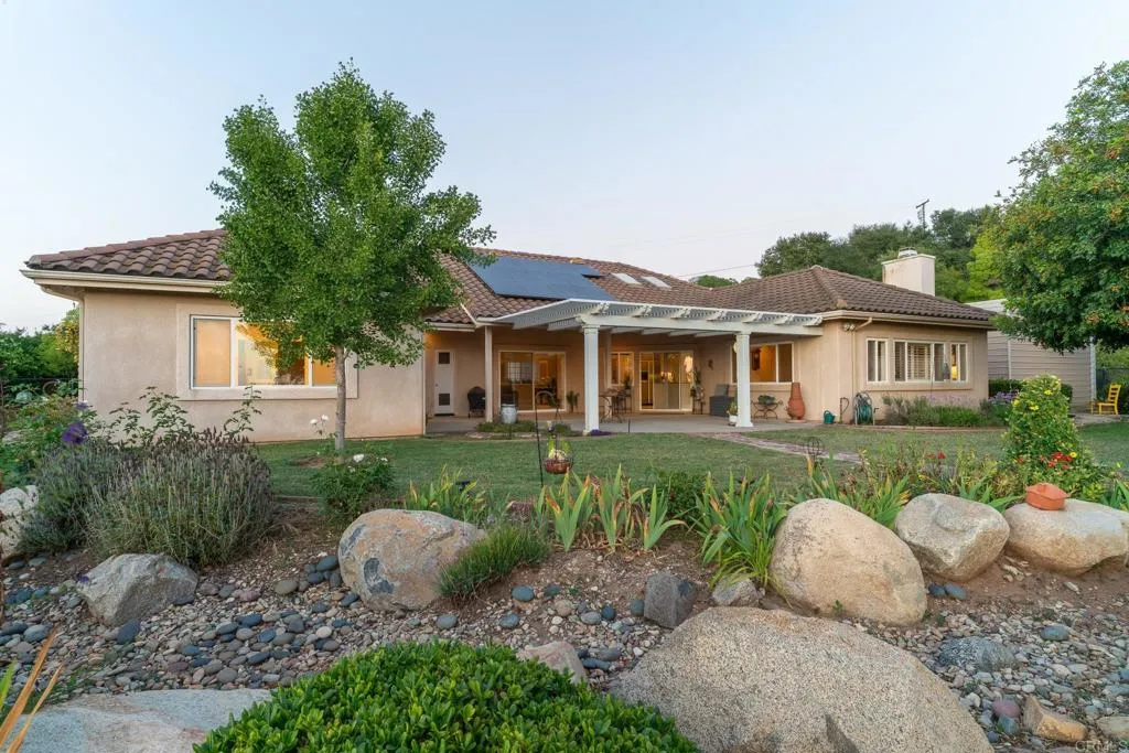 https://cdn.realtyfeed.com/cdn/127/306459206/e7fc6f971378eaf1f4c00366dc7addf5.webp