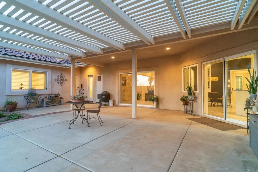 https://cdn.realtyfeed.com/cdn/127/306459206/fd14a1ad07e252df6d1af03989d84f6a.webp