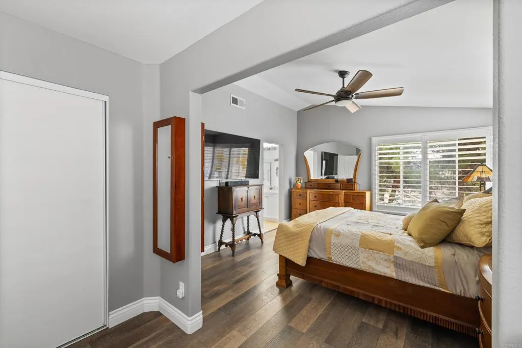 https://cdn.realtyfeed.com/cdn/127/306459208/16603e477e8062f44a25a1e56b3eabc9.webp