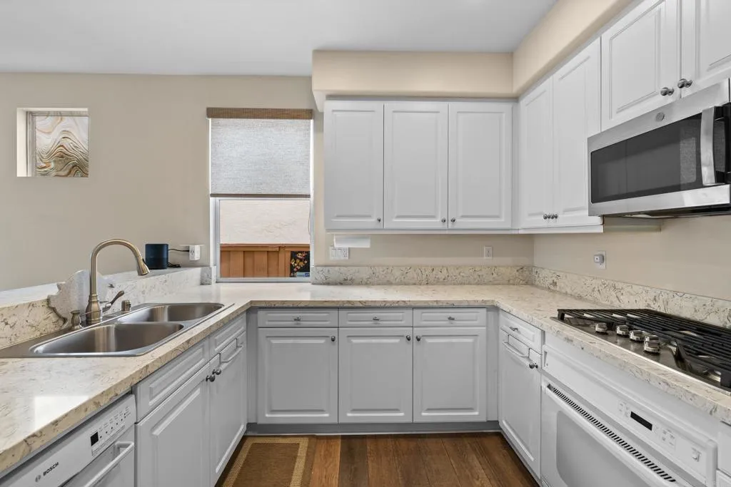 https://cdn.realtyfeed.com/cdn/127/306459208/3475ad5d6c96eb3419e349728d16b1af.webp