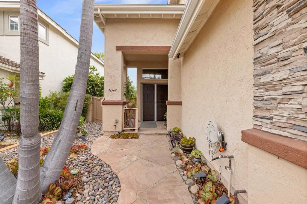 https://cdn.realtyfeed.com/cdn/127/306459208/8ff8ef2ed7721e37aa7b5f2f5fd2d879.webp