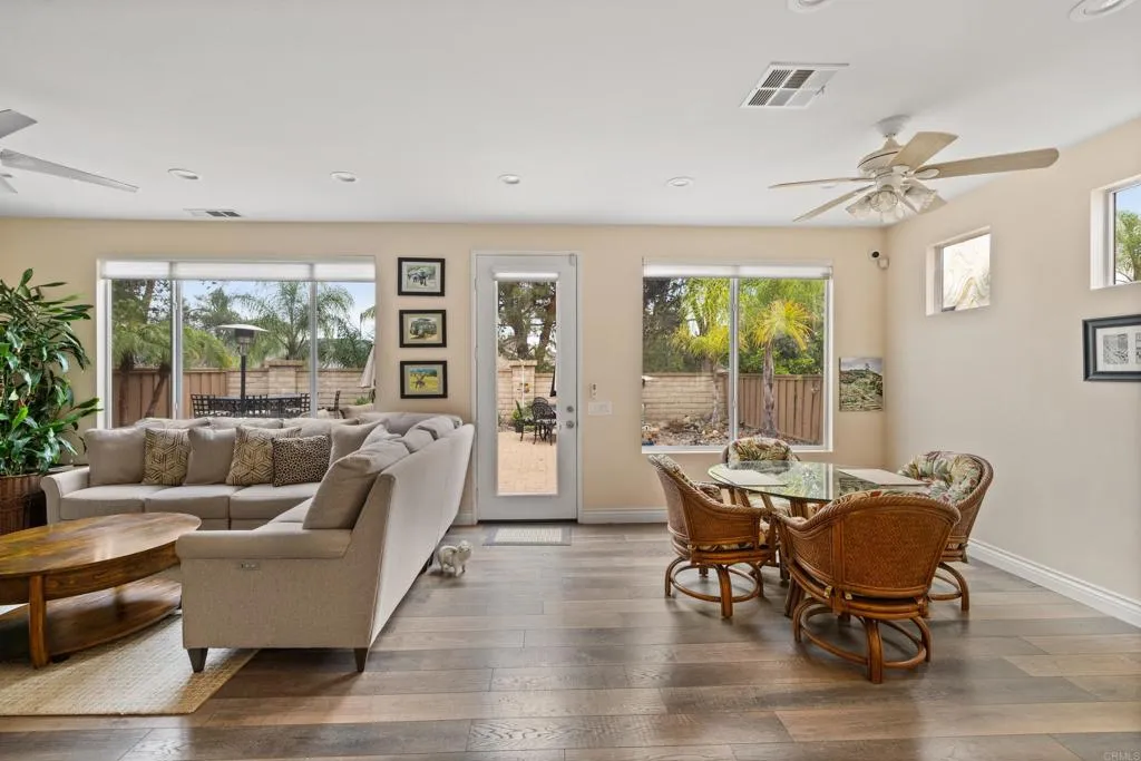 https://cdn.realtyfeed.com/cdn/127/306459208/927092521058f9f5636271103b77f50c.webp
