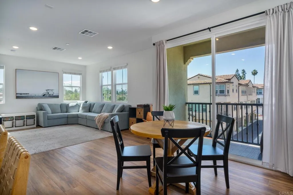 Photo #5: PTP2504157 Listing 