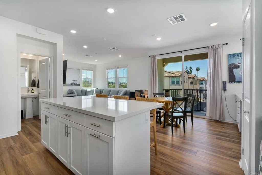 Photo #6: PTP2504157 Listing 