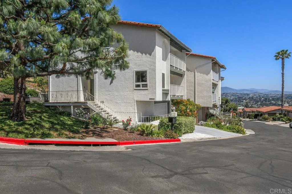 https://cdn.realtyfeed.com/cdn/127/306459243/dda1e82ae71a1f3d8b9a64a6aa261881.webp