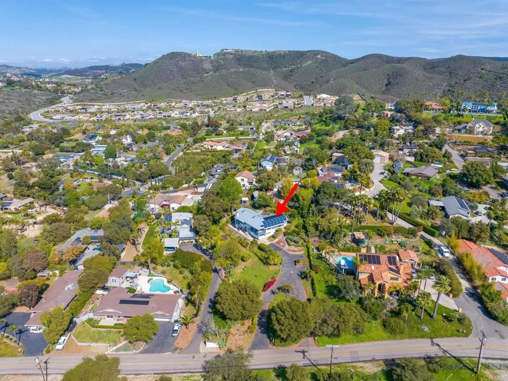 https://cdn.realtyfeed.com/cdn/127/306459301/680ea83ed7ce4c2379d59d72e2f7ab28.webp