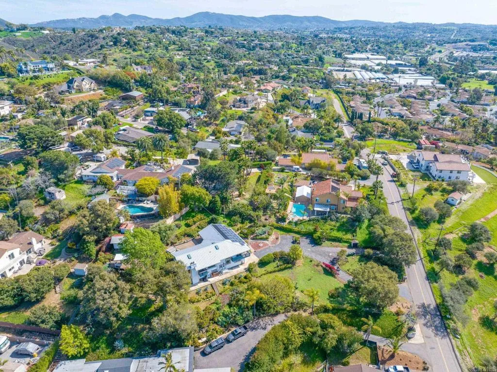 https://cdn.realtyfeed.com/cdn/127/306459301/b775fea125a05bbed2ba429ffb2a9a5f.webp