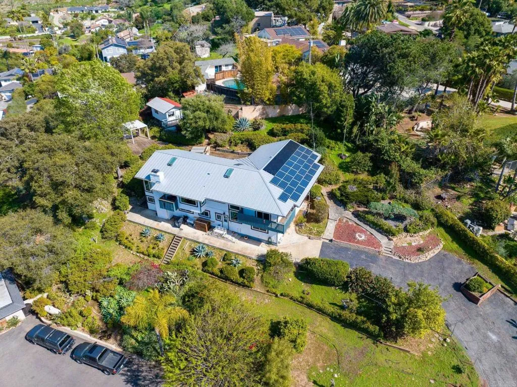https://cdn.realtyfeed.com/cdn/127/306459301/e13140c6028a75edf9d3718a6239dc8a.webp