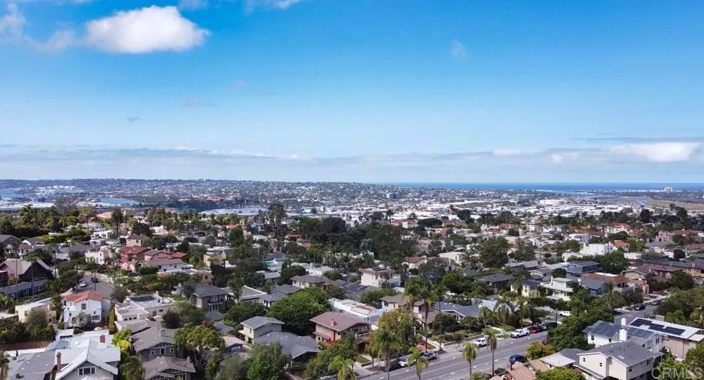 https://cdn.realtyfeed.com/cdn/127/306459399/4078594e09976fe1bce7d17d2409bf30.webp