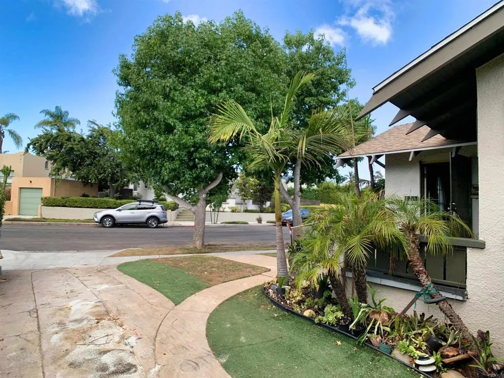 https://cdn.realtyfeed.com/cdn/127/306459399/6c0910566af32be3ec9bad0e4fb7542c.webp