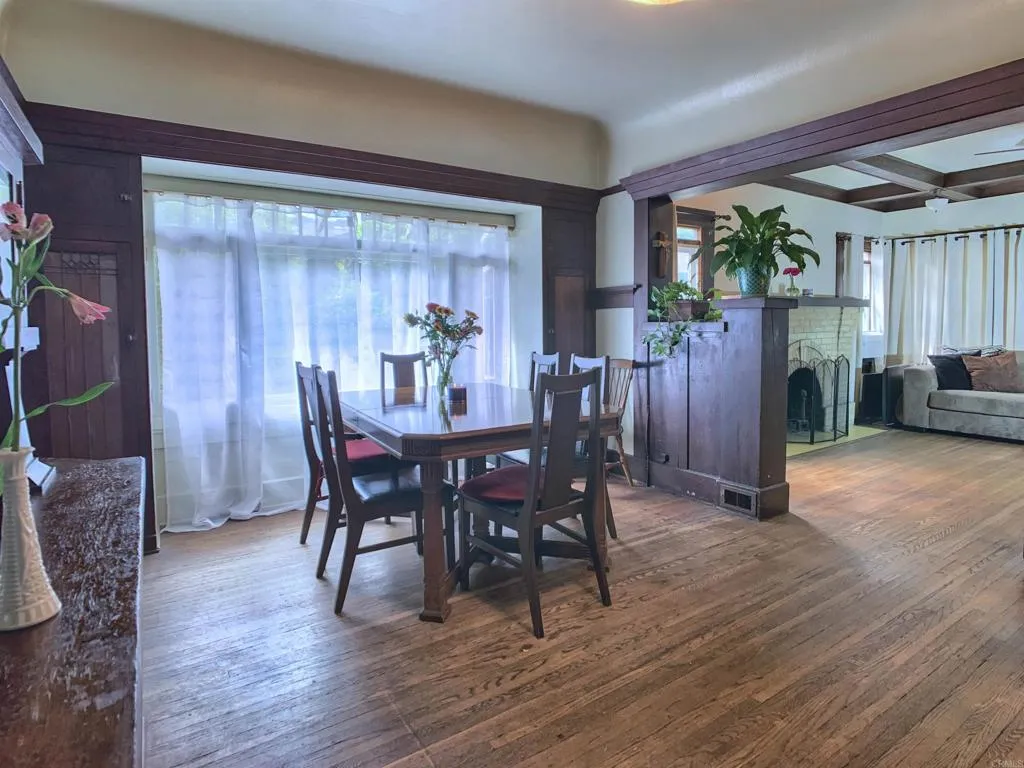 https://cdn.realtyfeed.com/cdn/127/306459399/88de58748064c0350e9b014f3590c128.webp