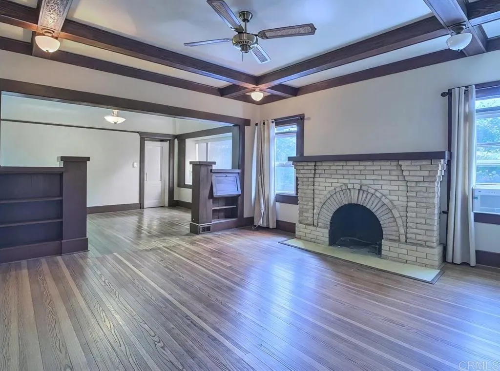 https://cdn.realtyfeed.com/cdn/127/306459399/e48f80efbaa9deb612212d56358bf8cf.webp
