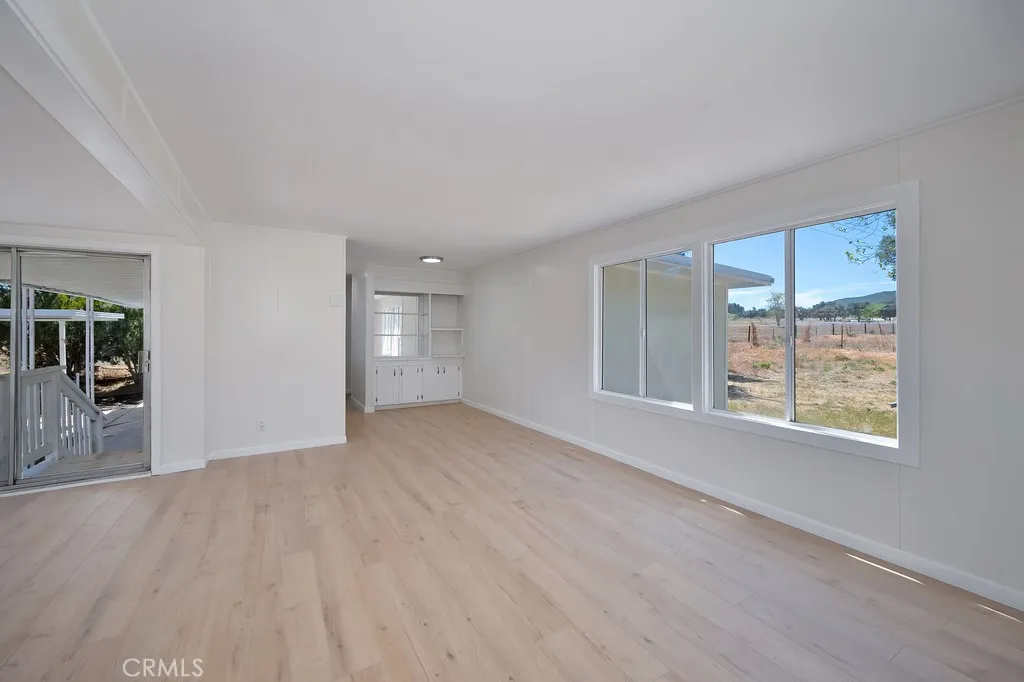 https://cdn.realtyfeed.com/cdn/127/306459453/485135a4aa95d5145bdb2bdd32341dff.webp