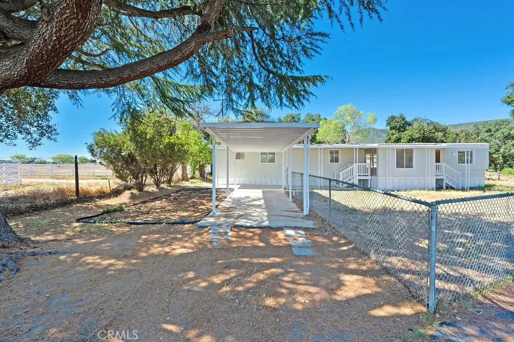 https://cdn.realtyfeed.com/cdn/127/306459453/50665bf2ad502fad96e6a9e79a75c9d8.webp