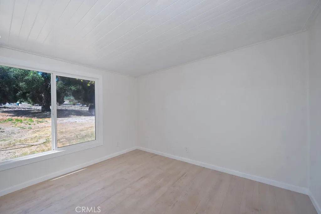 https://cdn.realtyfeed.com/cdn/127/306459453/eaa1b8cc67413b32461fb5ae67204765.webp