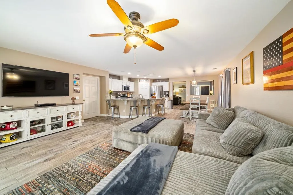 https://cdn.realtyfeed.com/cdn/127/306459531/62bffaeb834cbb17816dd29f9f5b55ae.webp