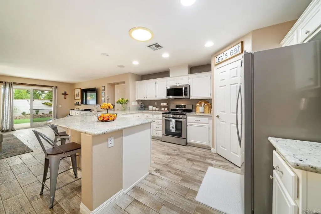 https://cdn.realtyfeed.com/cdn/127/306459531/b17e429c833e070115403bcc22ec1638.webp