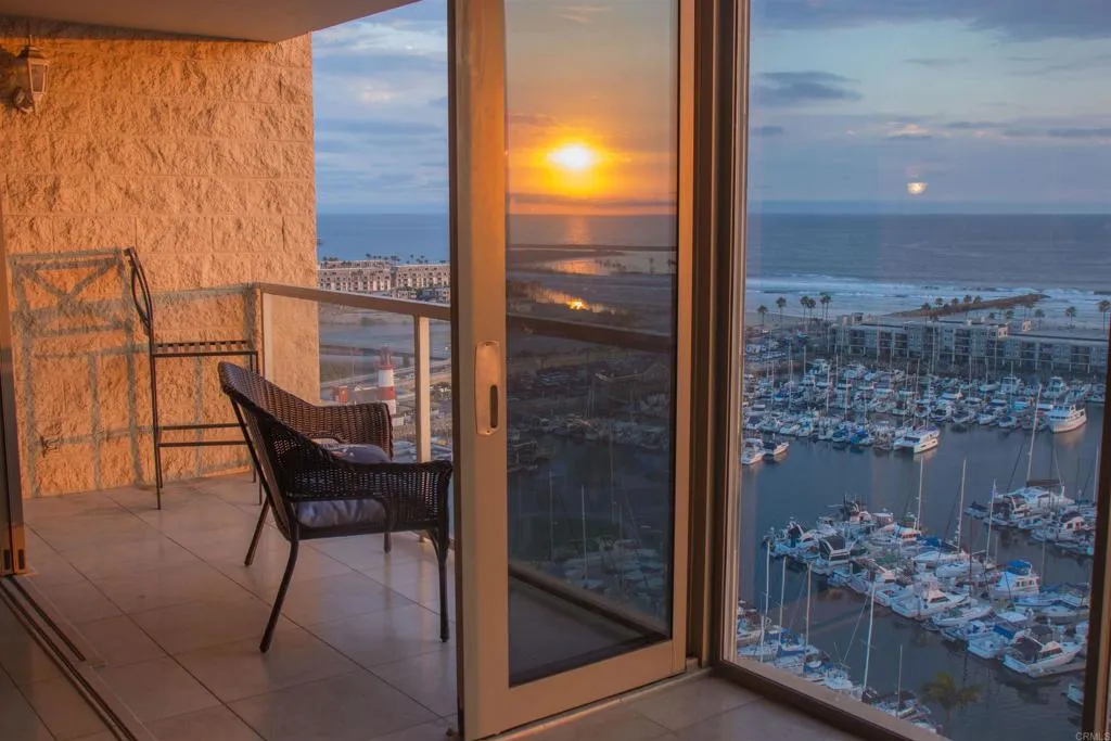 MLS: NDP2505518 Condo For Sale