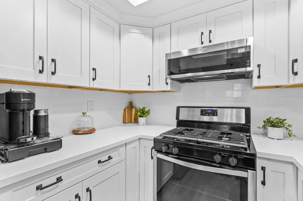 Photo #11: PTP2504176 Listing: Photo #11