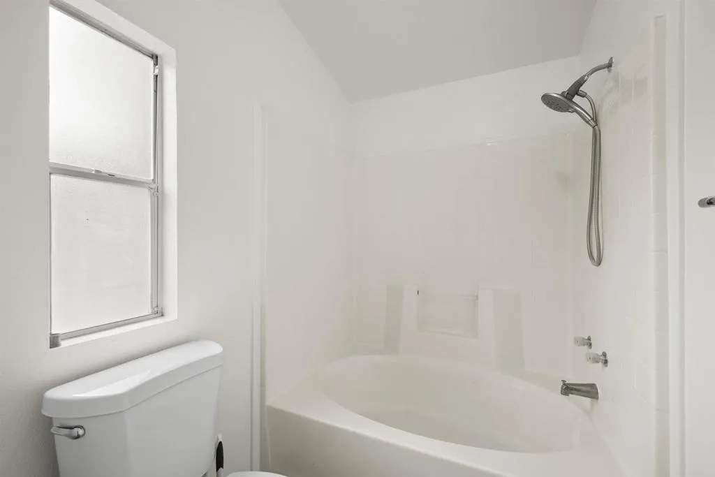 https://cdn.realtyfeed.com/cdn/127/306459573/9f0de5c4e2d3dcbb553aa5f5c97f7b8c.webp