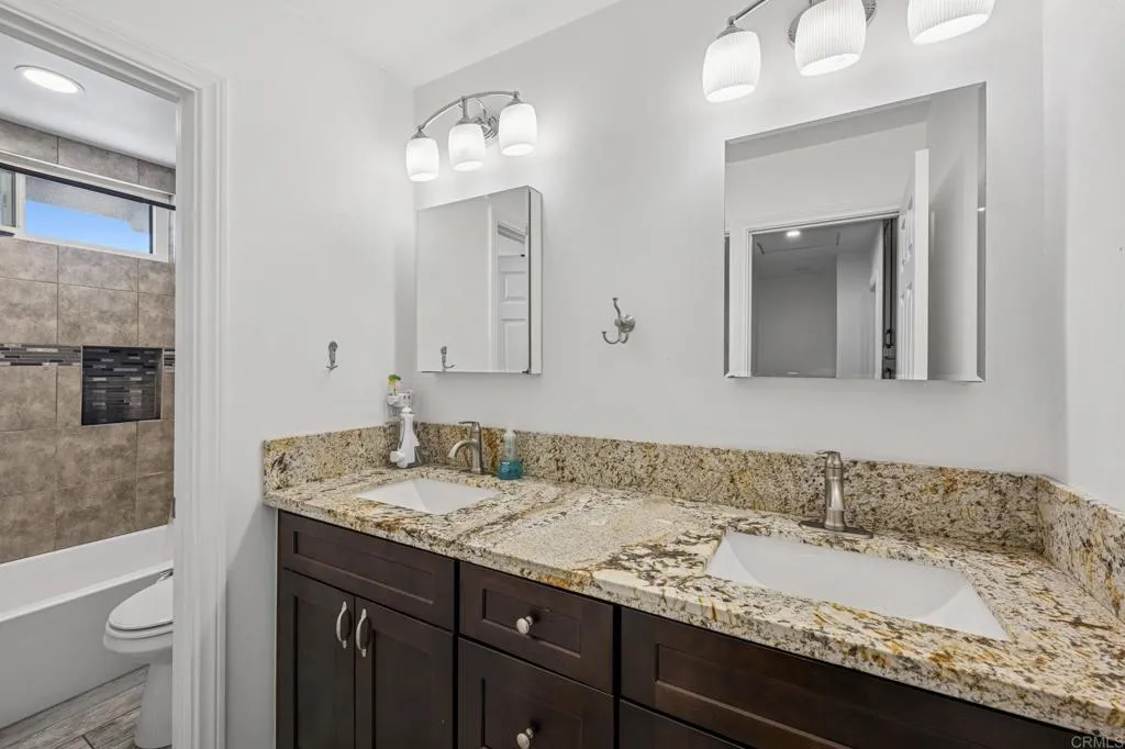 https://cdn.realtyfeed.com/cdn/127/306459604/ac7464d0075eb93b1972fe904d5ba799.webp