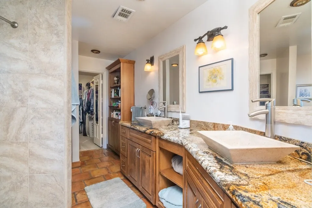 https://cdn.realtyfeed.com/cdn/127/306459623/0e5af22ee16b015e145b8236889e1f84.webp