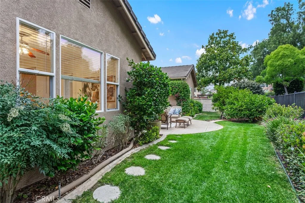 https://cdn.realtyfeed.com/cdn/127/306459956/f8f0b6bc7a62e0b5e72912b906314e34.webp