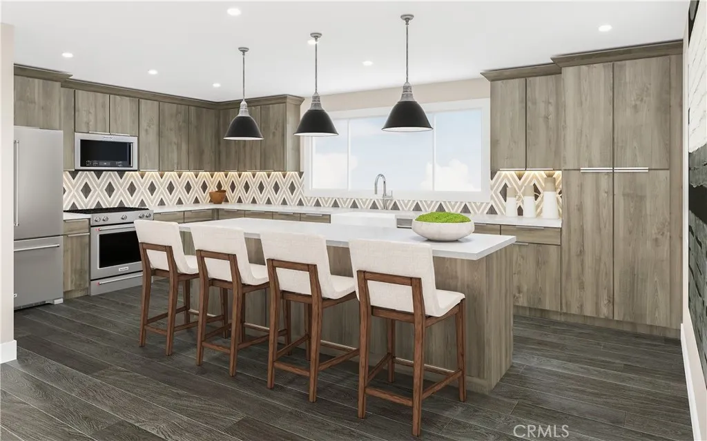 Photo #4: OC25126180 Listing 