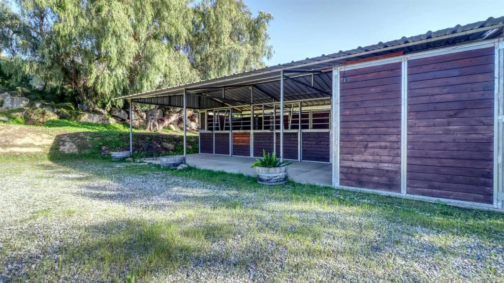 https://cdn.realtyfeed.com/cdn/127/306460025/0bcfa1df3c7e43d464e50fa00084e796.webp