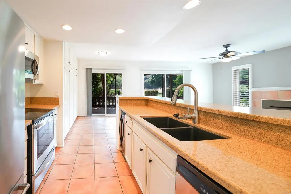 Photo #11: PTP2504204 Listing: Photo #11