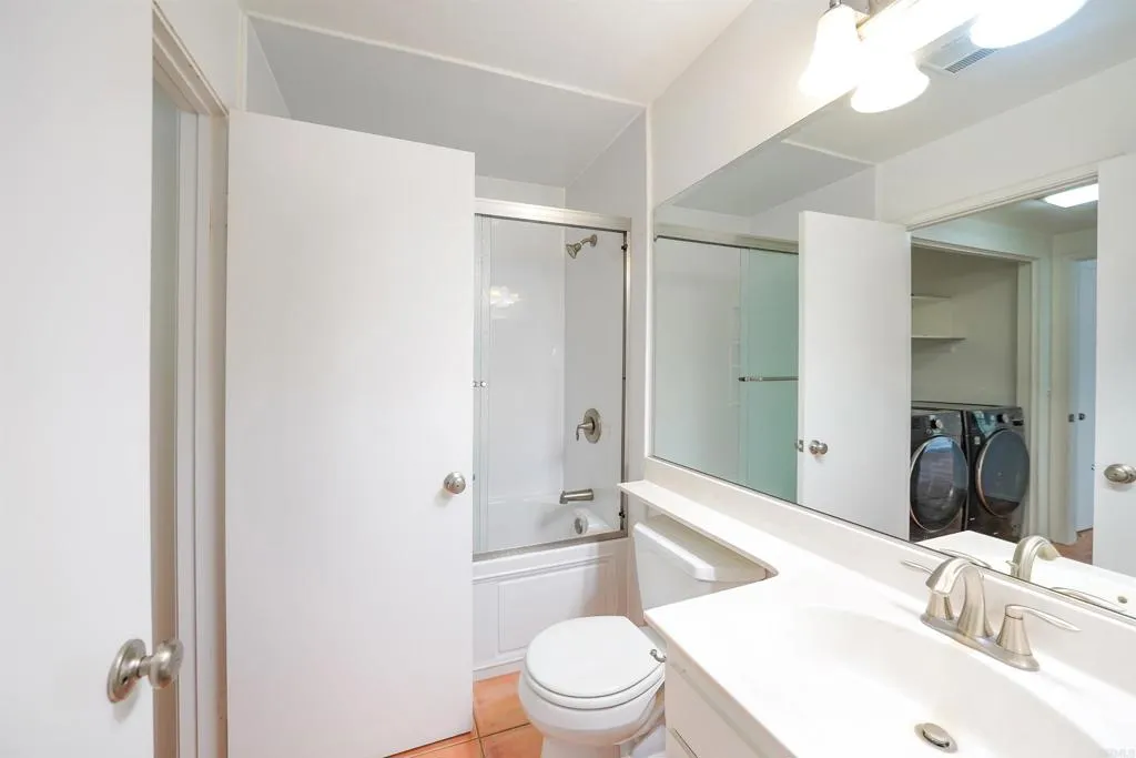 Photo #15: PTP2504204 Listing: Photo #15