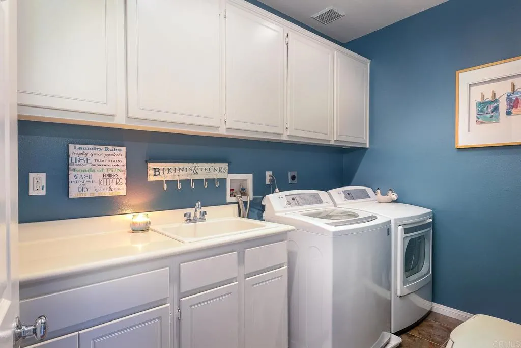 https://cdn.realtyfeed.com/cdn/127/306460620/f4d5d176a0fda9d18172aa2bc9572b22.webp