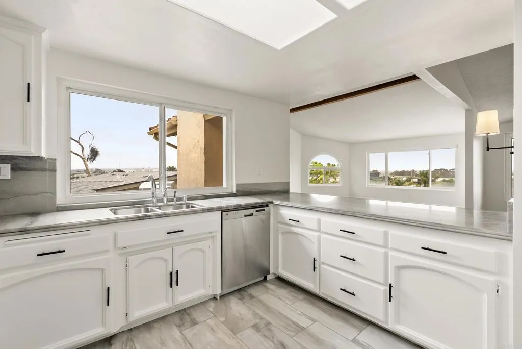 https://cdn.realtyfeed.com/cdn/127/306460668/28c6f979b7275f2c96c1c281981b3f28.webp