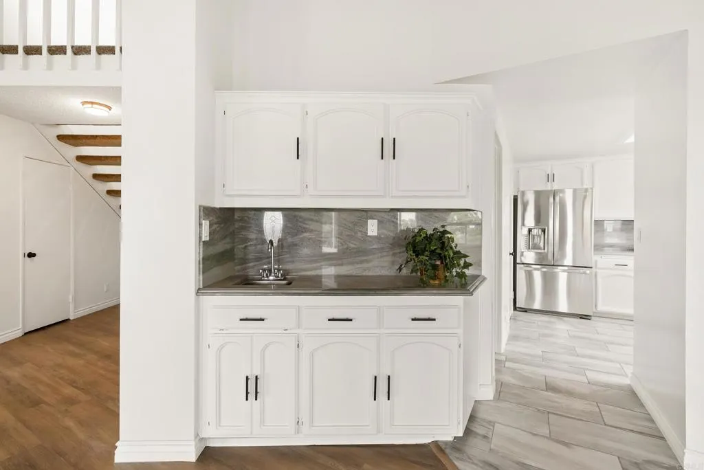 https://cdn.realtyfeed.com/cdn/127/306460668/65ae4568c78a2bb910648b0edb106350.webp