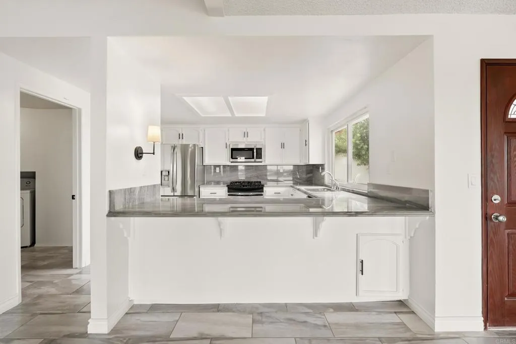https://cdn.realtyfeed.com/cdn/127/306460668/c95520a7c3ab69c41bb8a55079880fbc.webp