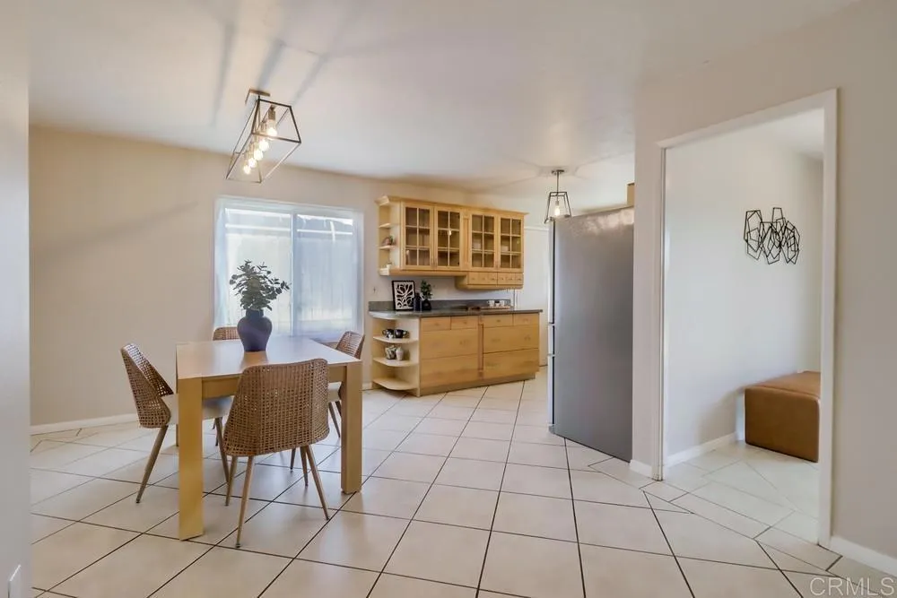https://cdn.realtyfeed.com/cdn/127/306460682/6fc0cce7eb9bbe6345a037accf7dab09.webp