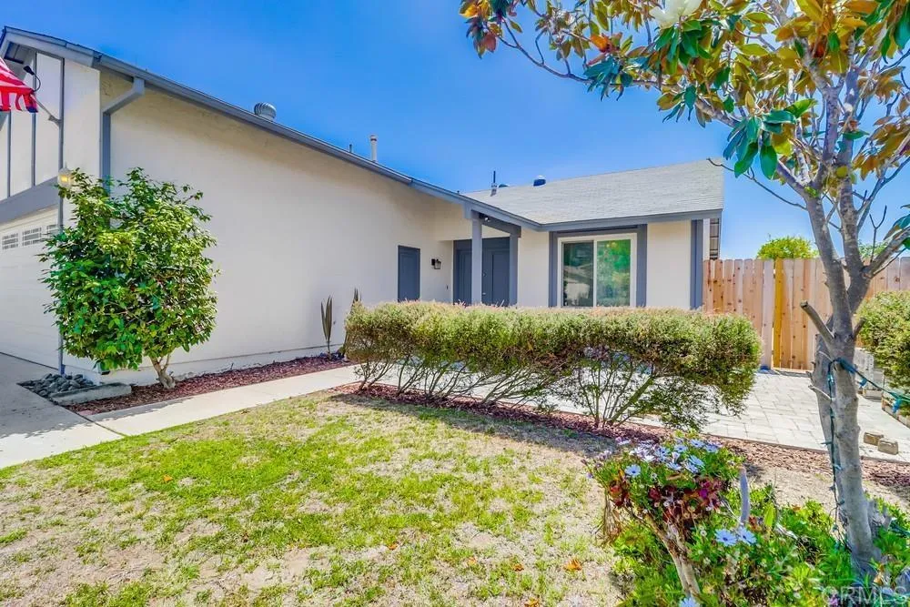 https://cdn.realtyfeed.com/cdn/127/306460682/8eb58865488f45a200cc0dd34e3f07a7.webp