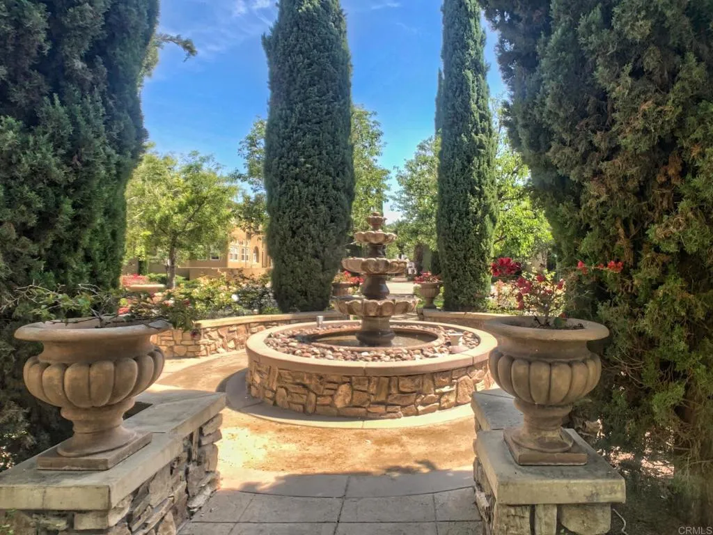 https://cdn.realtyfeed.com/cdn/127/306460988/938bce12b0716c1f05c03702661c3587.webp
