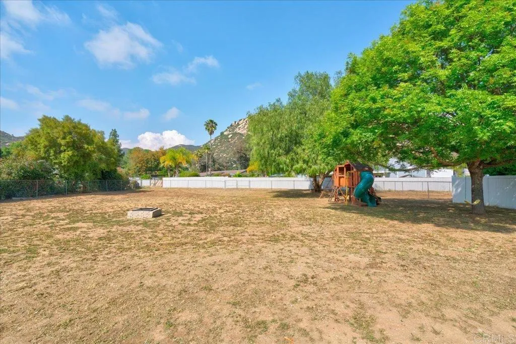 https://cdn.realtyfeed.com/cdn/127/306461038/269c2992ba4003d68749c96fd57063a4.webp