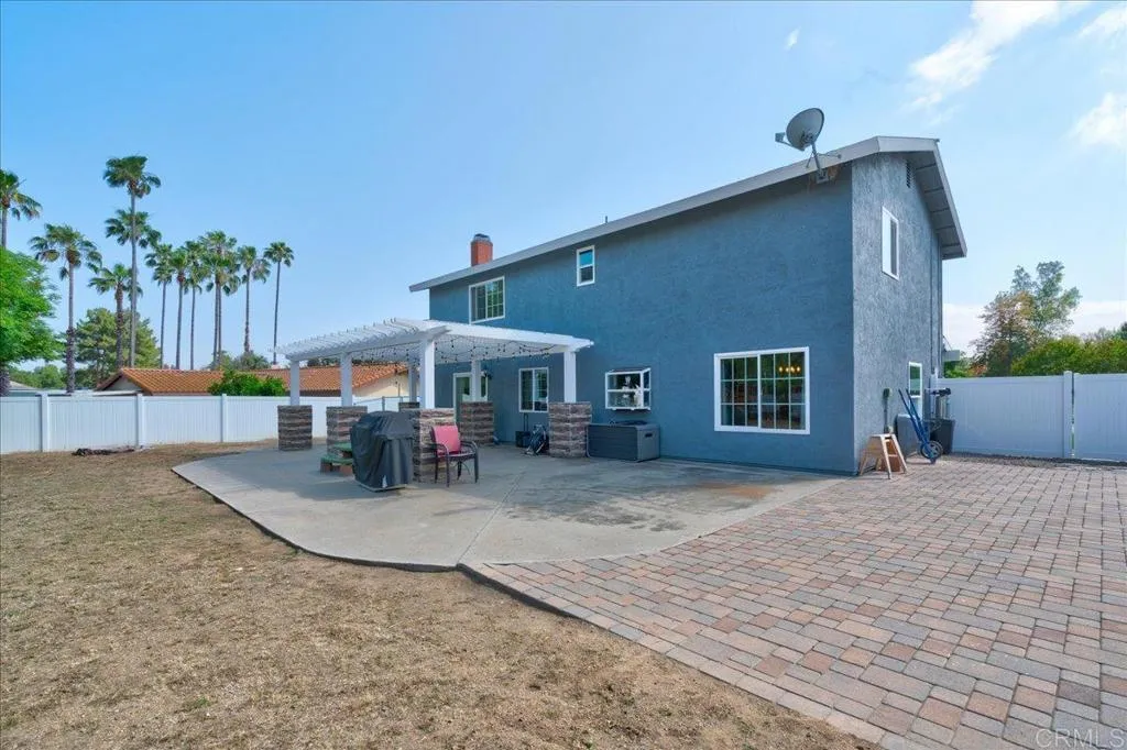 https://cdn.realtyfeed.com/cdn/127/306461038/ce42f6fcaf3b12ffa60925167aa036cb.webp
