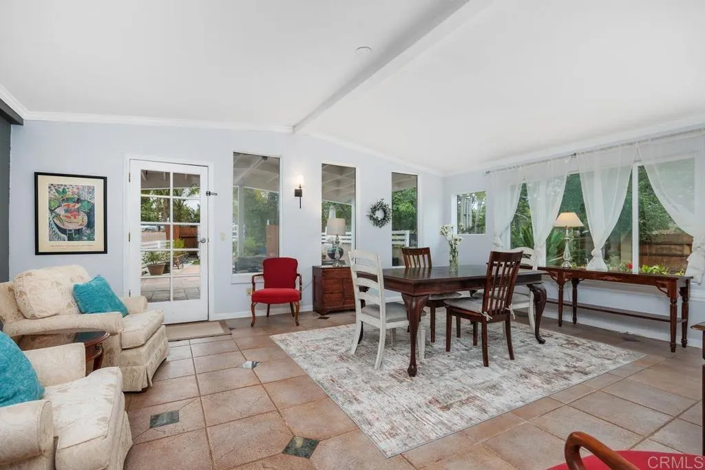 https://cdn.realtyfeed.com/cdn/127/306461082/a1d68064ca7134fcf4e515e87b65737e.webp