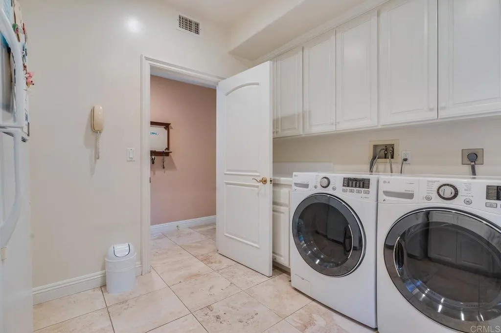 https://cdn.realtyfeed.com/cdn/127/306461127/c5ba0645a92aecaab65eaee4cf8f7643.webp