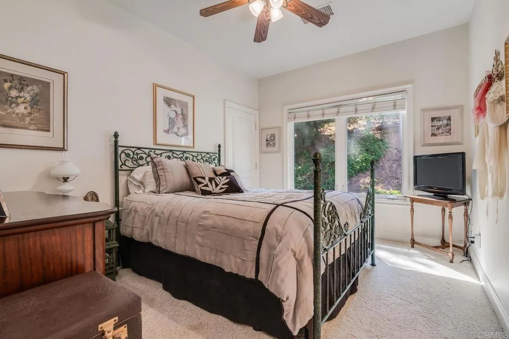 https://cdn.realtyfeed.com/cdn/127/306461127/e3d7d03f4639f1a2621e4356a95bb47c.webp