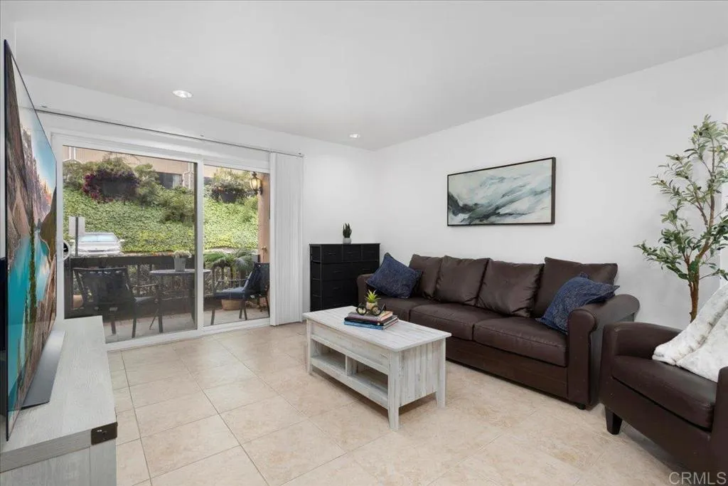 Photo #3: PTP2504230 Listing 