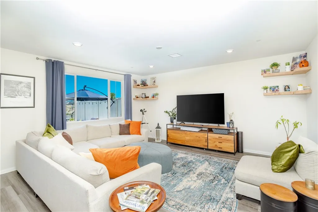 https://cdn.realtyfeed.com/cdn/127/306461146/48a8e9fb4b9cea5b42bc1f88558a9291.webp