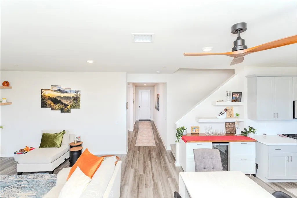 https://cdn.realtyfeed.com/cdn/127/306461146/c108bb8aa749bc6a37d6e8da6554c495.webp