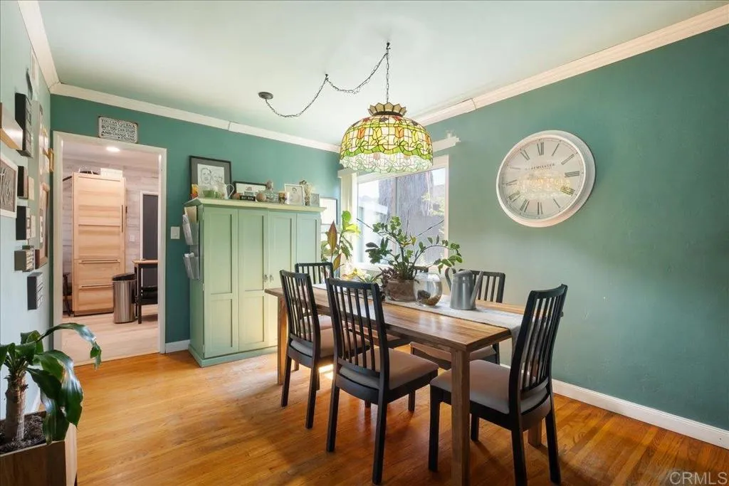 https://cdn.realtyfeed.com/cdn/127/306461215/018f19cb4a0b7e8781f1dd415b18b90a.webp