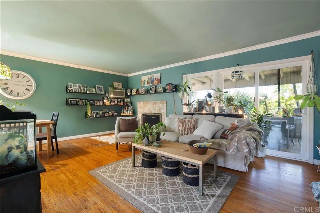 https://cdn.realtyfeed.com/cdn/127/306461215/102308facdda376fe59b24dbc7e61b64.webp